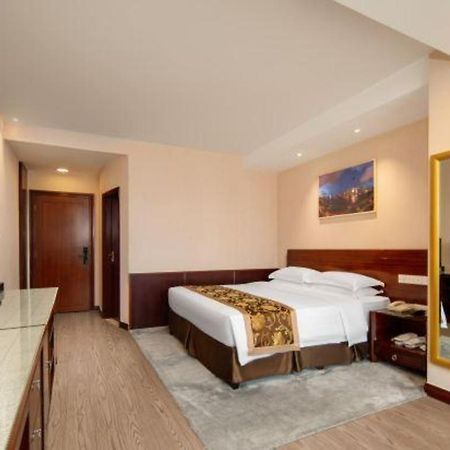 Jinrong International Hotel Shanghái Exterior foto
